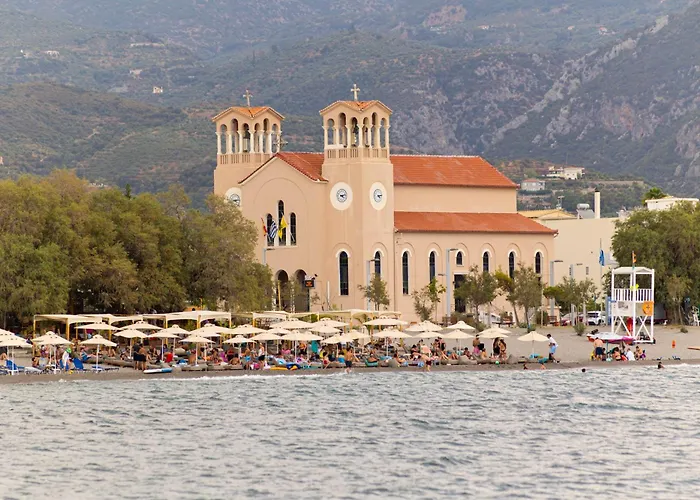 Grand Luxury Apartment Seafront Kalamata